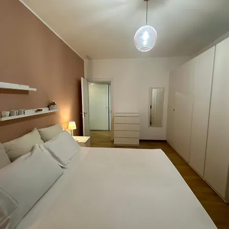 Be-c0 Bicocca Luxury Garden דירה מילאנו